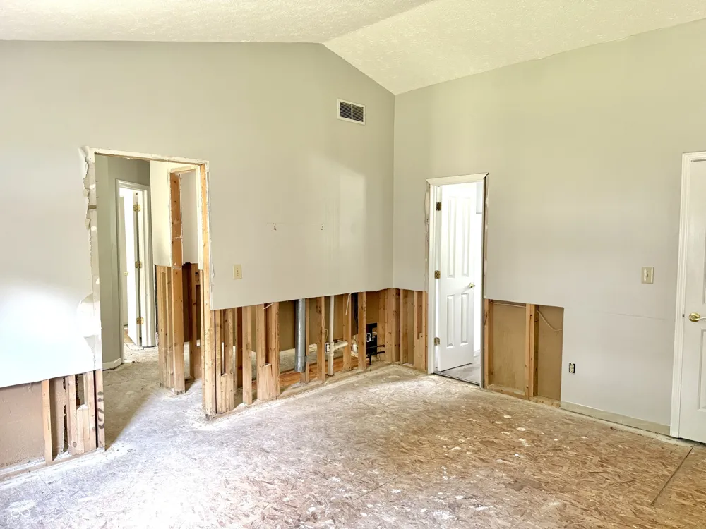 1025 Killian Mooresville, IN 46158