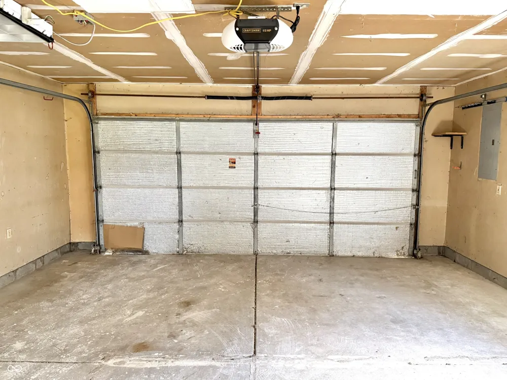 1025 Killian Mooresville, IN 46158