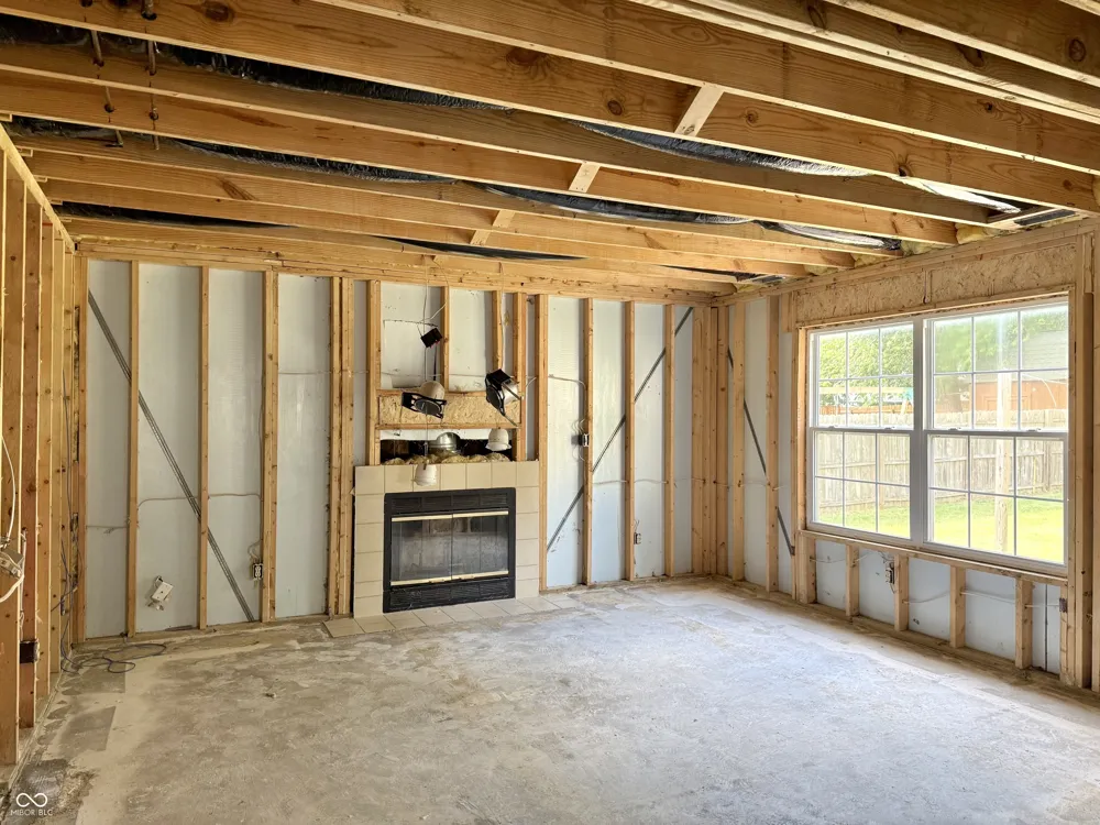 1025 Killian Mooresville, IN 46158