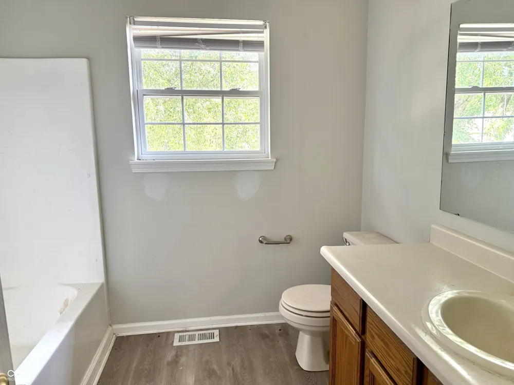 1025 Killian Mooresville, IN 46158