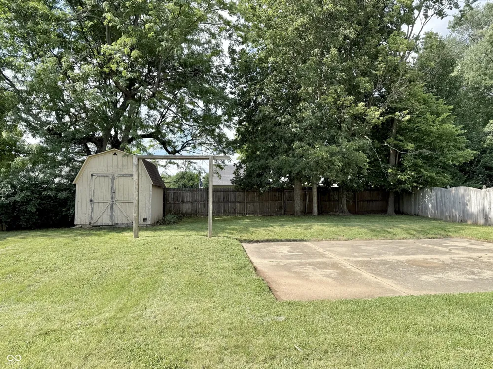 1025 Killian Mooresville, IN 46158