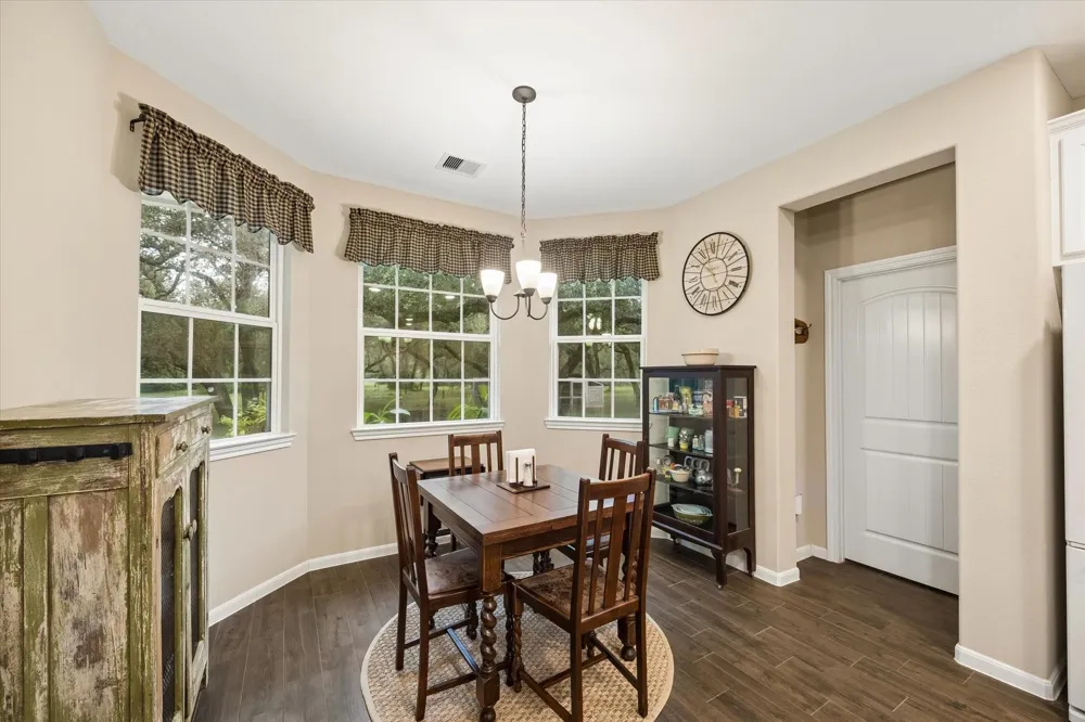 1712 County Road 103 Columbus, TX 78934