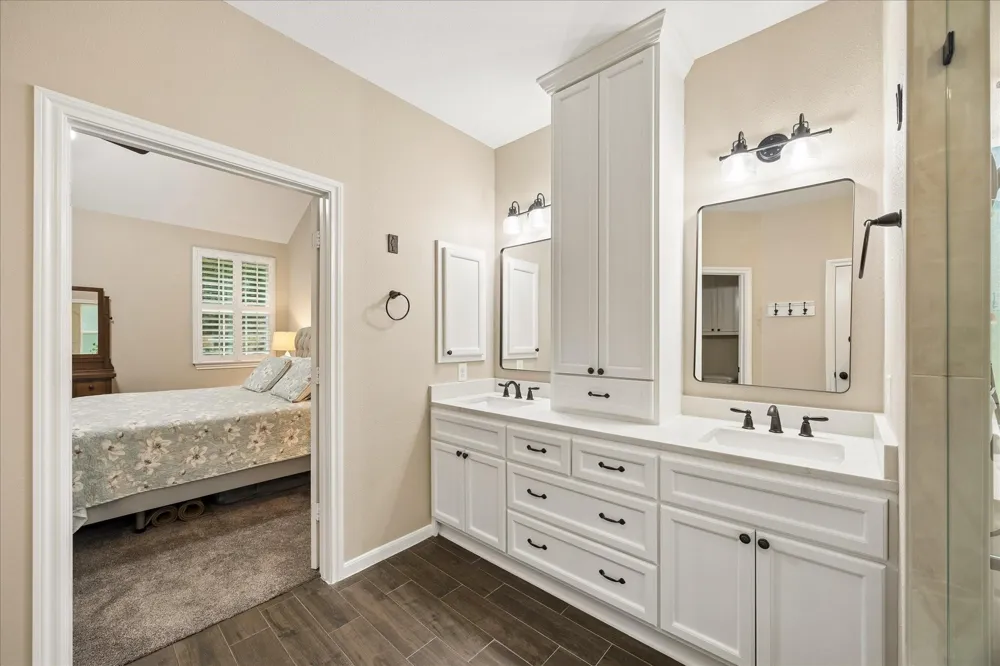1712 County Road 103 Columbus, TX 78934