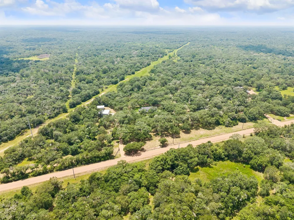 1712 County Road 103 Columbus, TX 78934