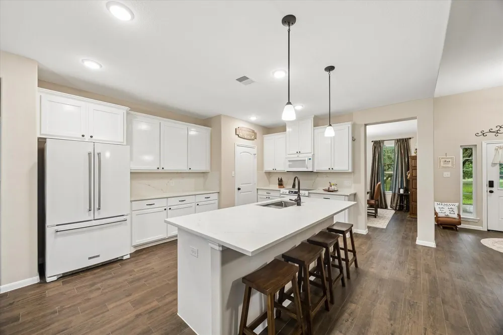 1712 County Road 103 Columbus, TX 78934