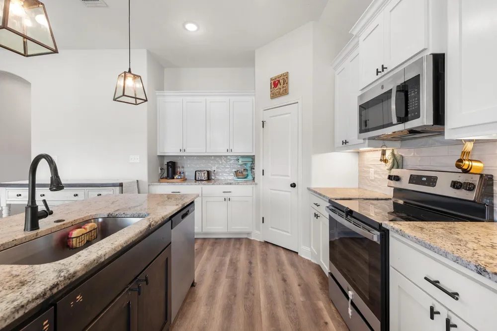 401 Brazos Bend Snook, TX 77879