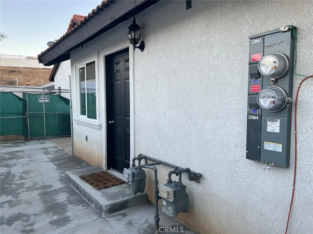 22864 Temet Wildomar, CA 92595