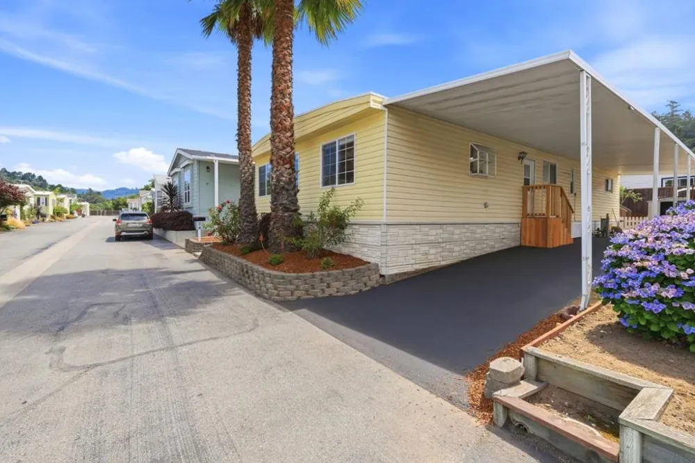 28 Eugenia Avenue #28 Aptos, CA 95003