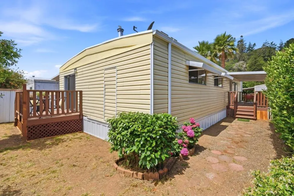 28 Eugenia Avenue #28 Aptos, CA 95003