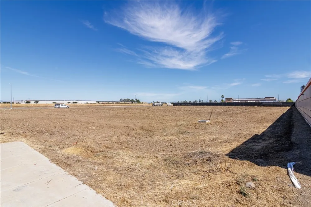 216 Commerce Los Banos, CA 93635