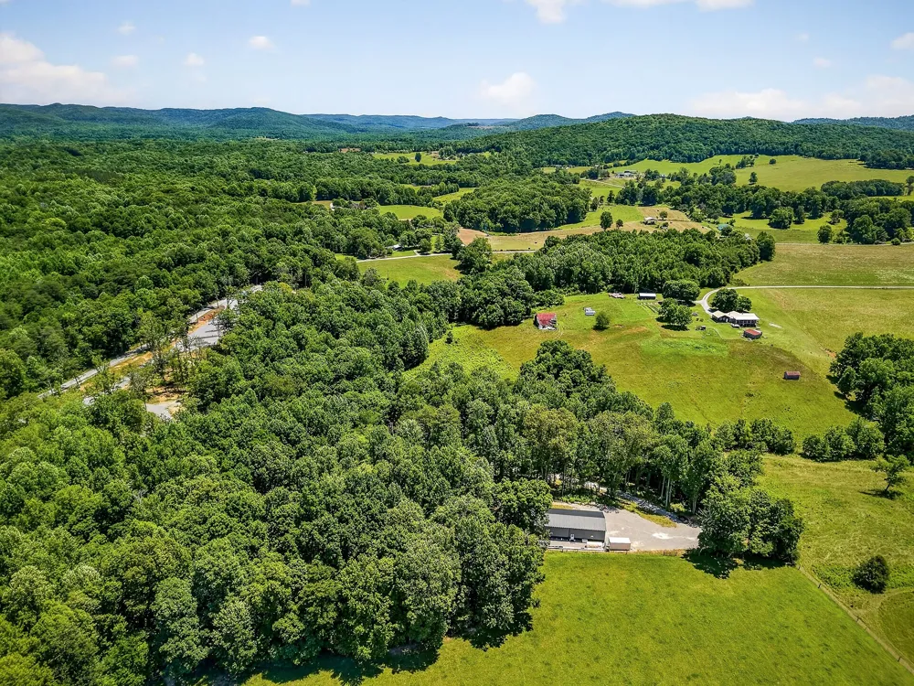 359 Allen Sells Ln Alpine, TN 38543