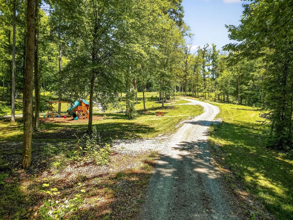 359 Allen Sells Ln Alpine, TN 38543