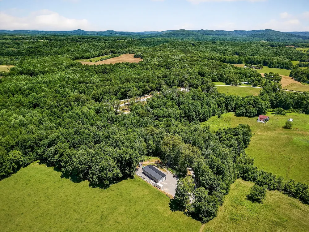 359 Allen Sells Ln Alpine, TN 38543