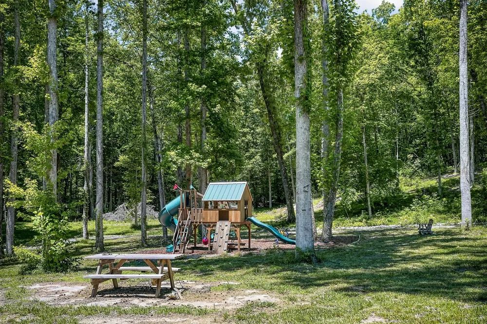 359 Allen Sells Ln Alpine, TN 38543