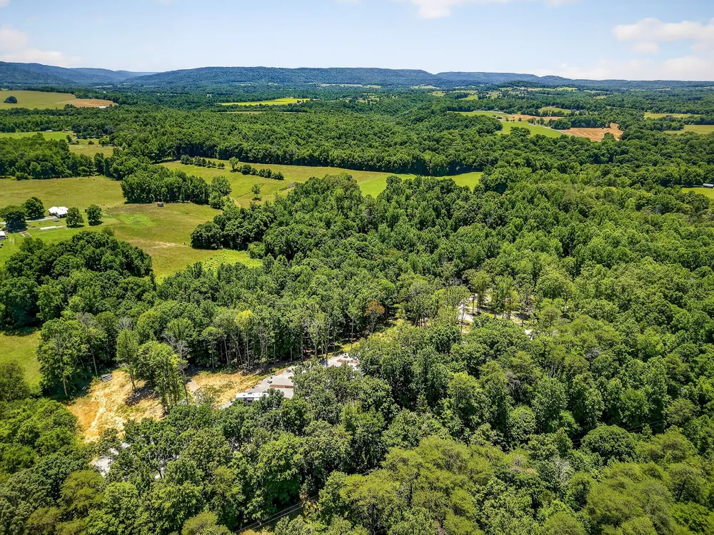 359 Allen Sells Ln Alpine, TN 38543