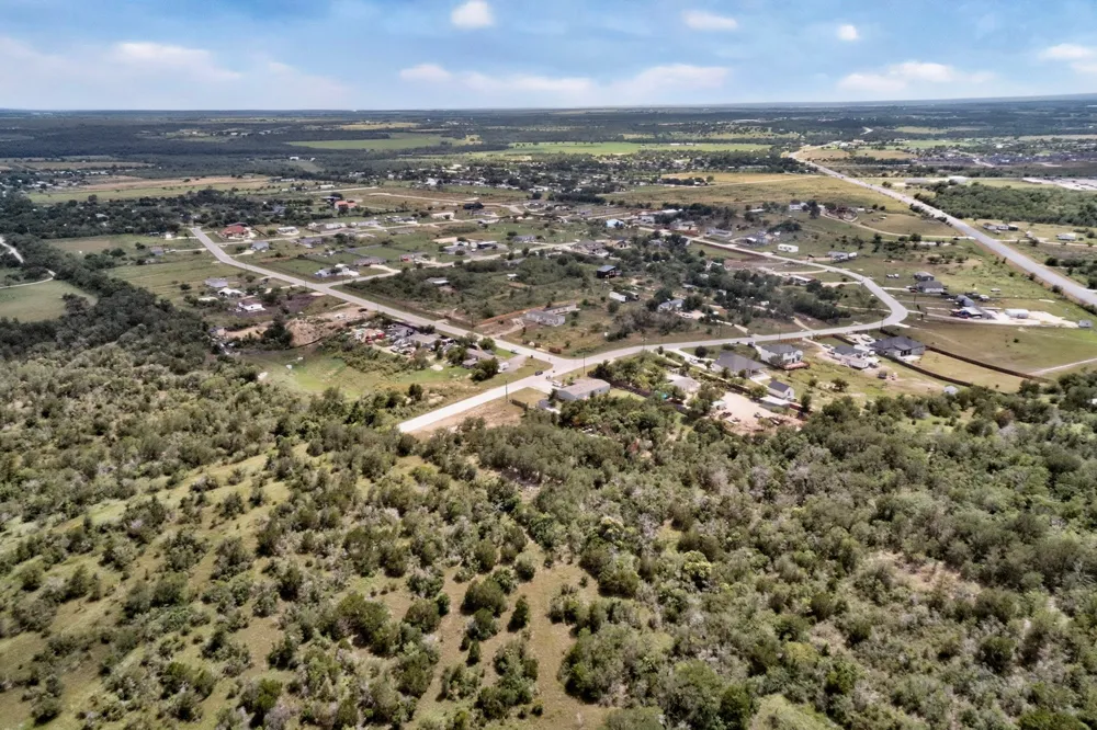693 Santa Teresa Road Kyle, TX 78640