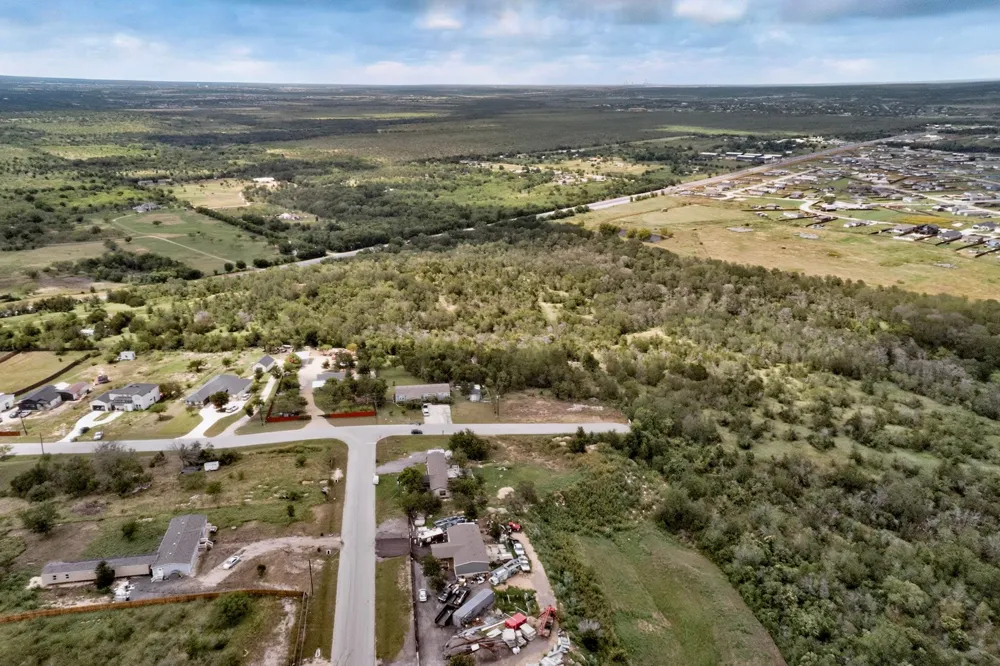693 Santa Teresa Road Kyle, TX 78640