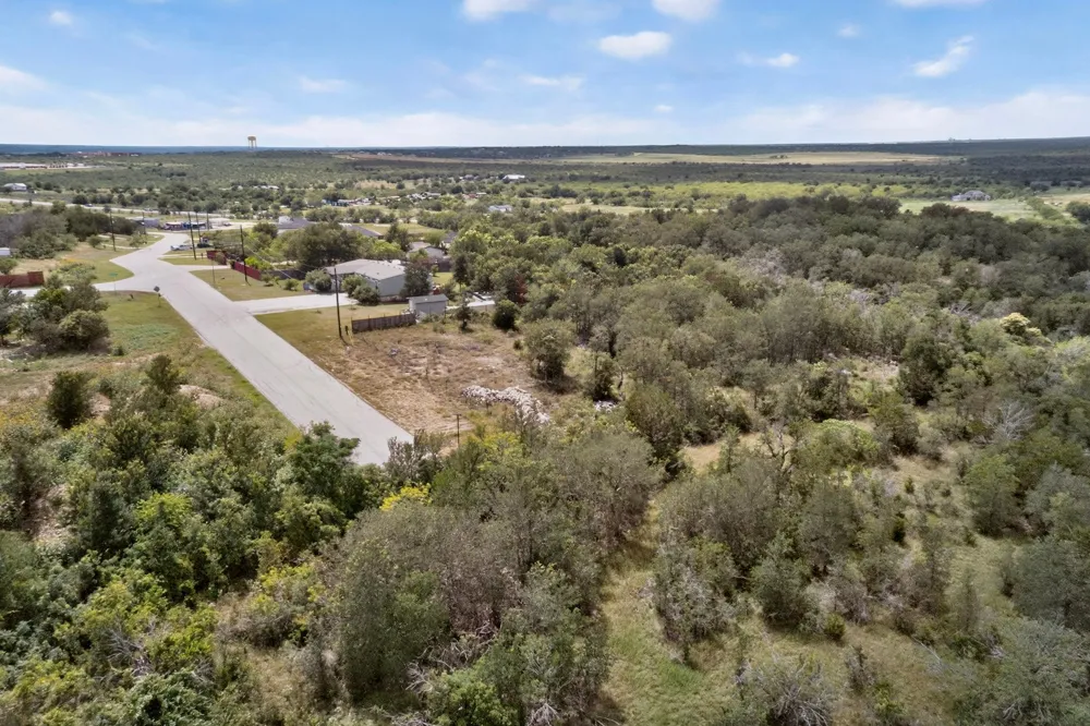 693 Santa Teresa Road Kyle, TX 78640