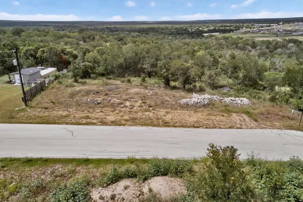 693 Santa Teresa Road Kyle, TX 78640