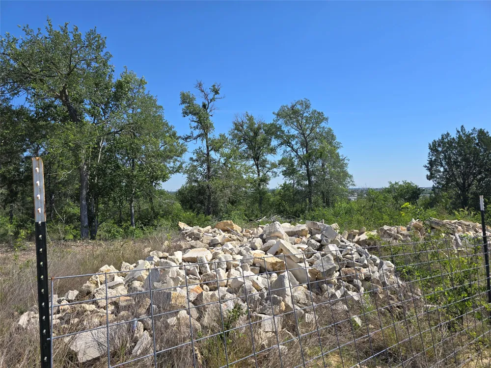 693 Santa Teresa Road Kyle, TX 78640