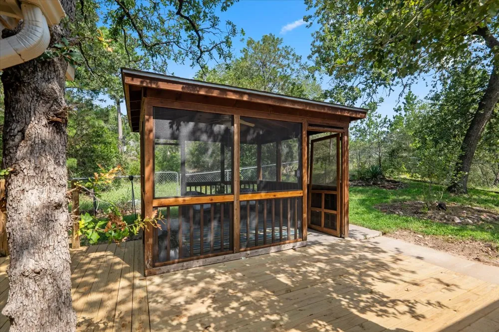 415 Tahitian Drive Bastrop, TX 78602