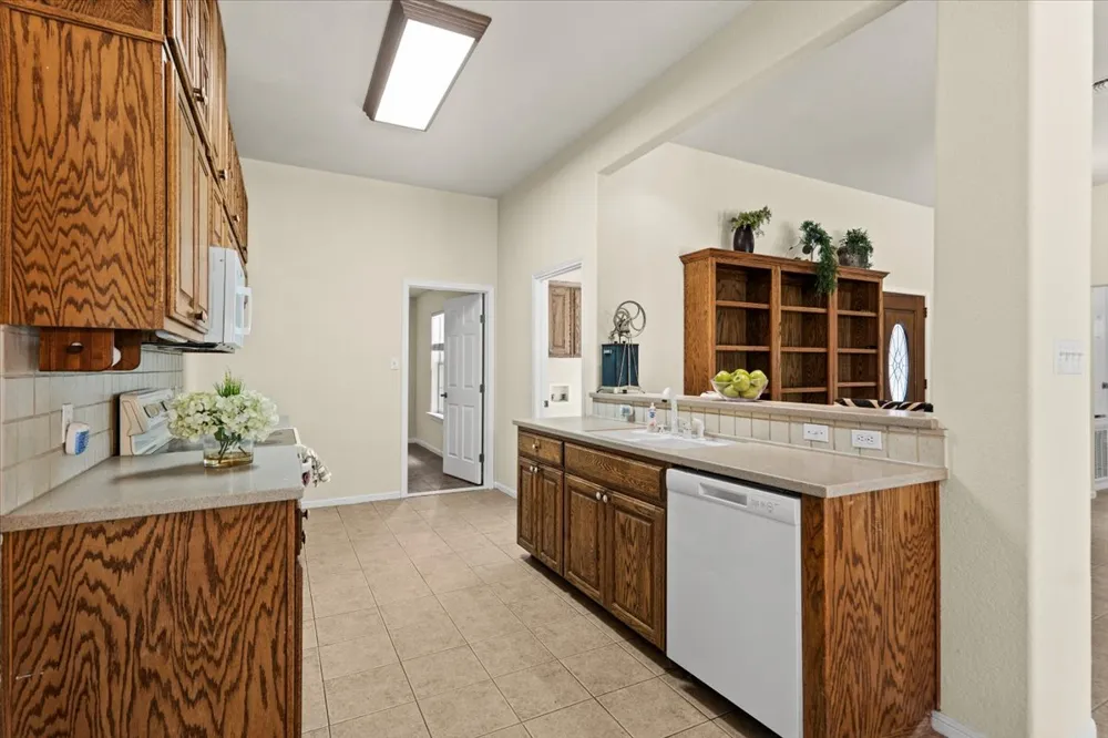415 Tahitian Drive Bastrop, TX 78602