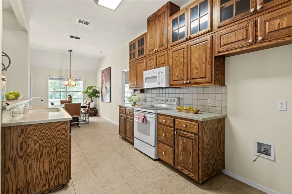 415 Tahitian Drive Bastrop, TX 78602