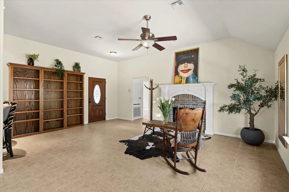 415 Tahitian Drive Bastrop, TX 78602