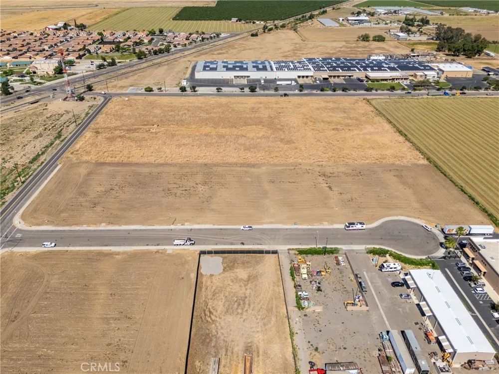 215 Commerce Los Banos, CA 93635