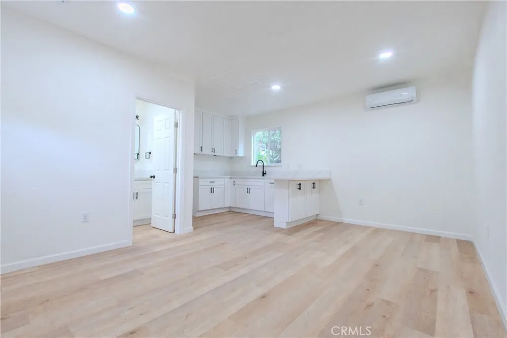 2549 Kansas South Gate, CA 90280