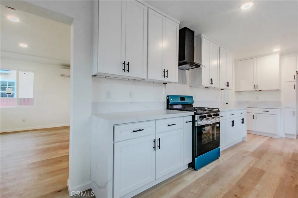 2549 Kansas South Gate, CA 90280