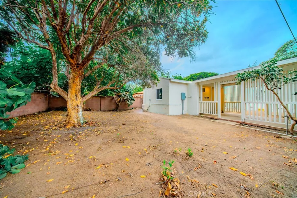 2549 Kansas South Gate, CA 90280