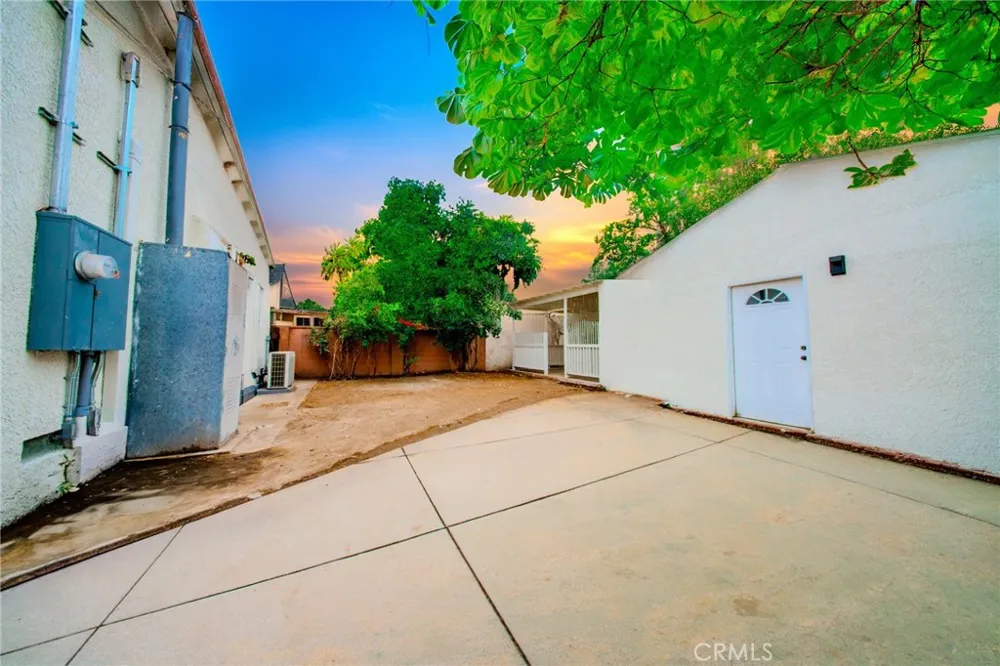 2549 Kansas South Gate, CA 90280