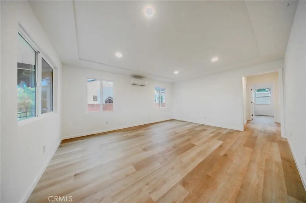 2549 Kansas South Gate, CA 90280