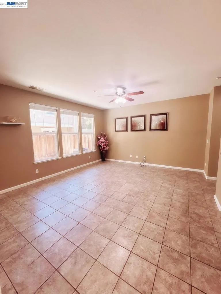 20 S Hidalgo St Mountain House, CA 95391