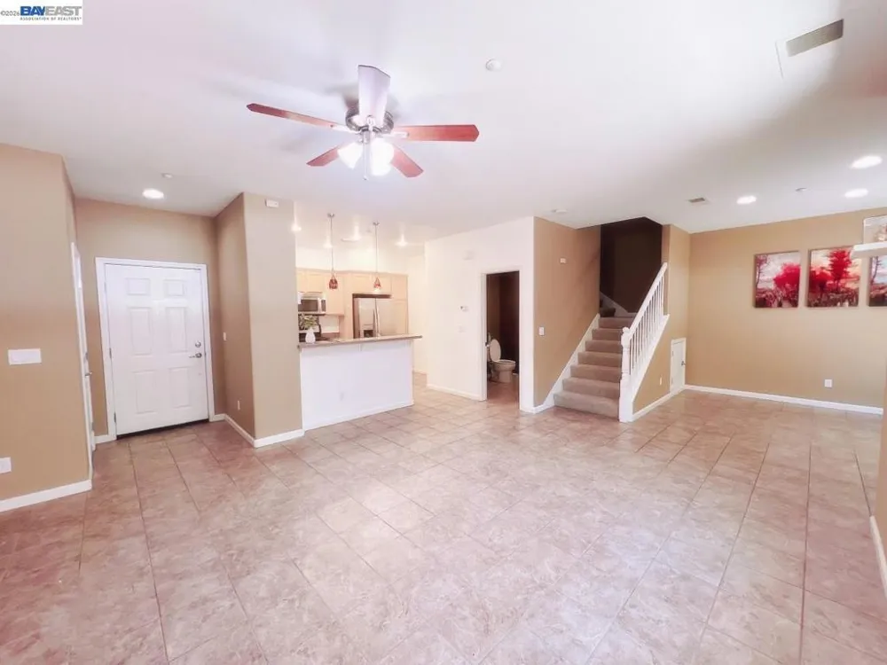 20 S Hidalgo St Mountain House, CA 95391