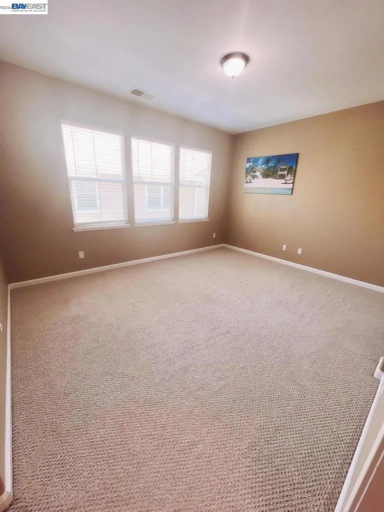 20 S Hidalgo St Mountain House, CA 95391
