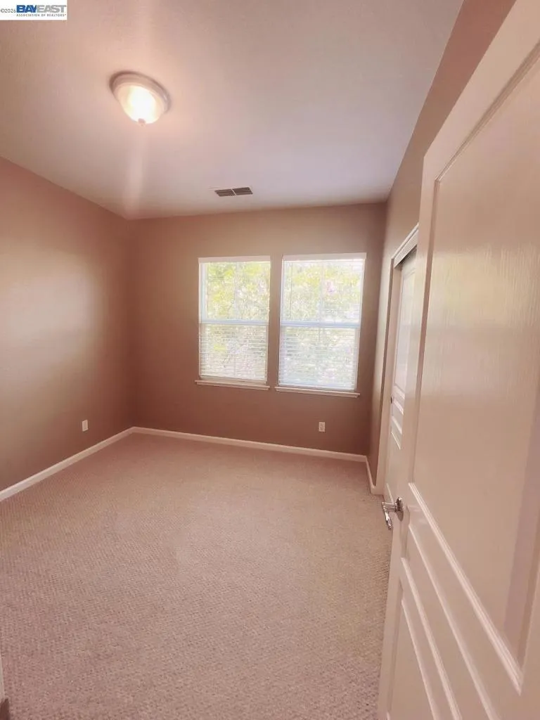 20 S Hidalgo St Mountain House, CA 95391