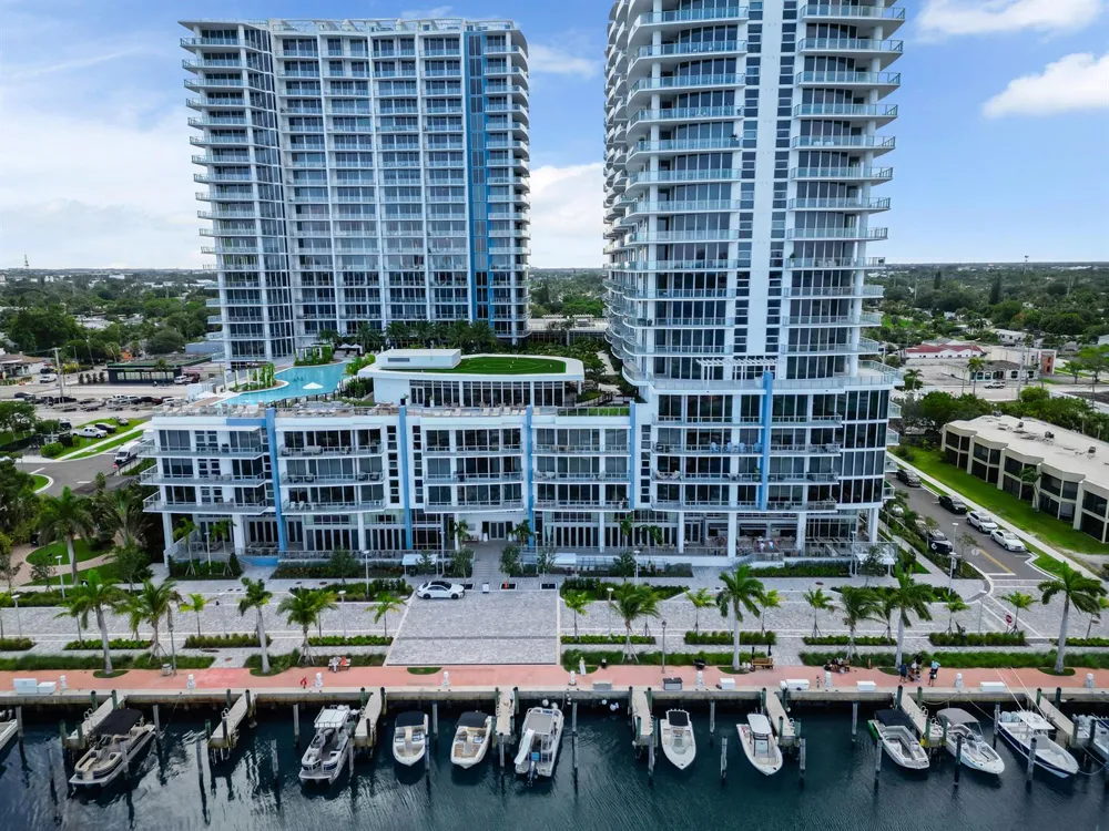 220 Lake Shore Drive #1908 Lake Park, FL 33403