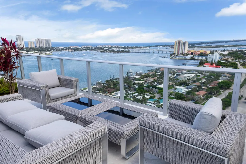 220 Lake Shore Drive #1908 Lake Park, FL 33403