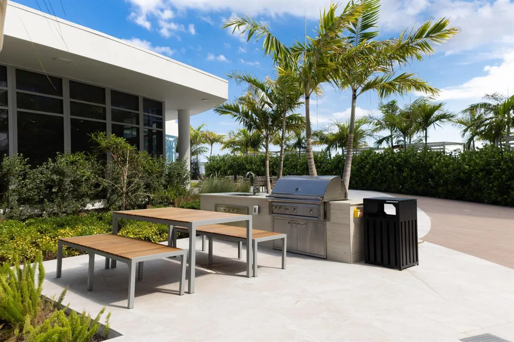 220 Lake Shore Drive #1908 Lake Park, FL 33403