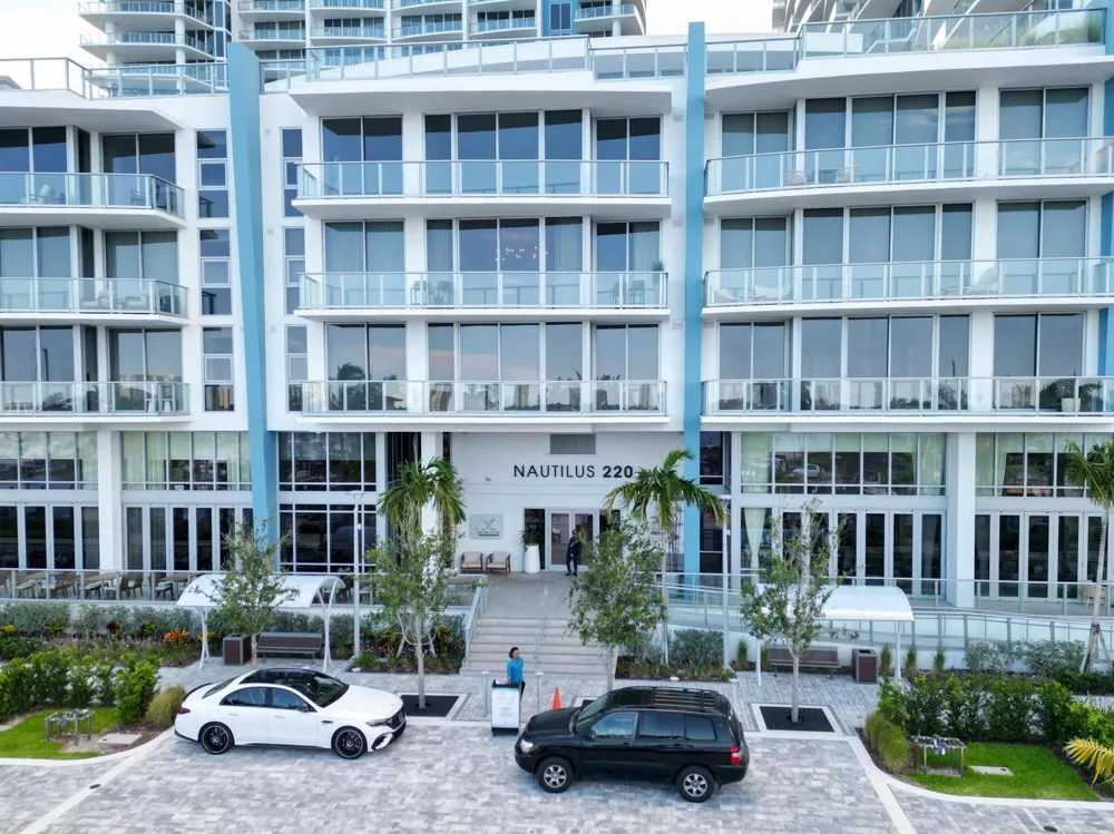 220 Lake Shore Drive #1908 Lake Park, FL 33403
