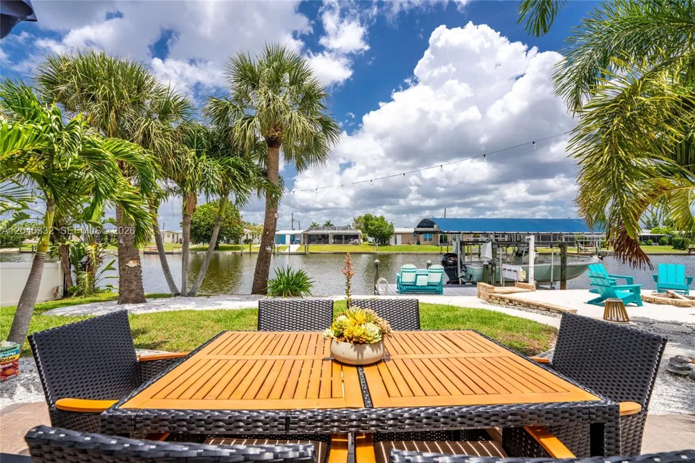 21812 Edgewater Dr Port Charlotte, FL 33952