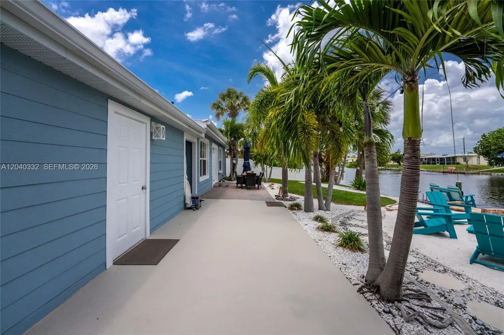 21812 Edgewater Dr Port Charlotte, FL 33952