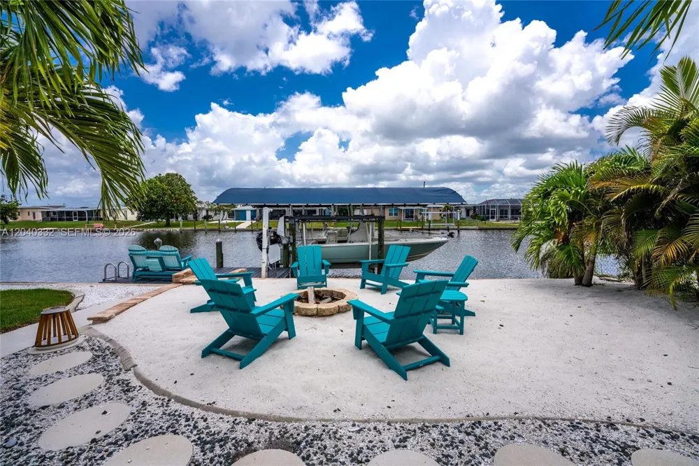 21812 Edgewater Dr Port Charlotte, FL 33952