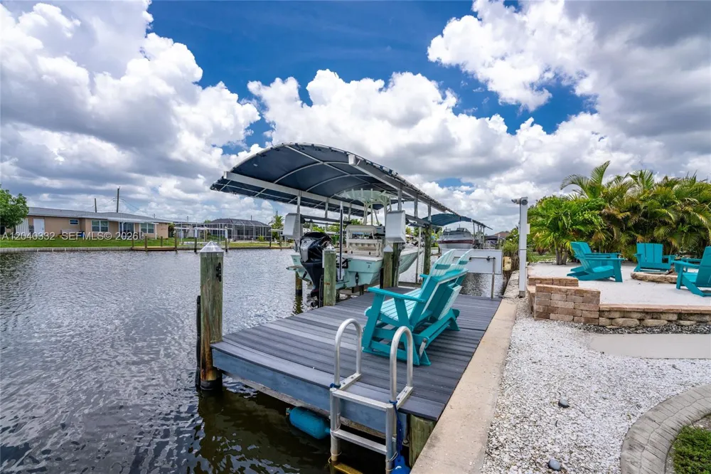 21812 Edgewater Dr Port Charlotte, FL 33952
