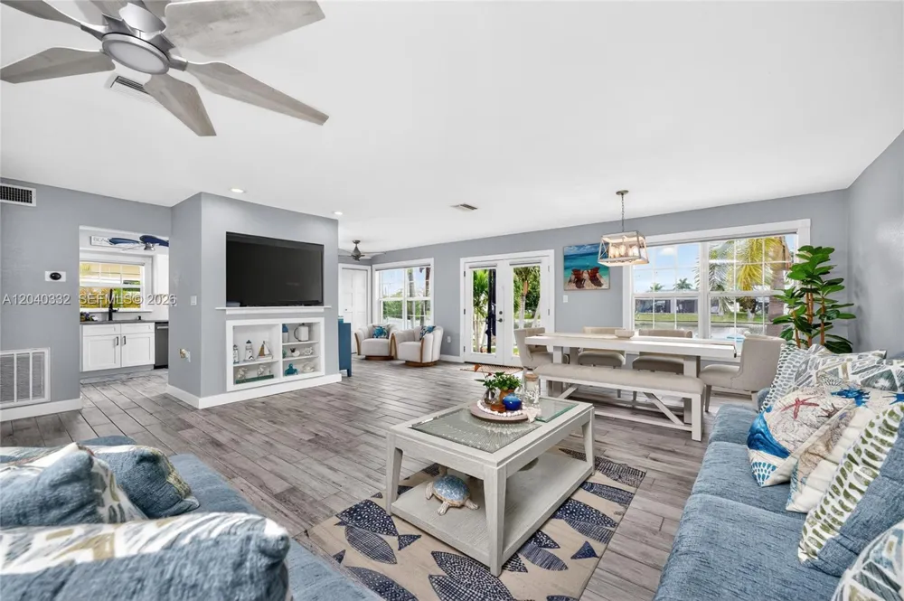 21812 Edgewater Dr Port Charlotte, FL 33952