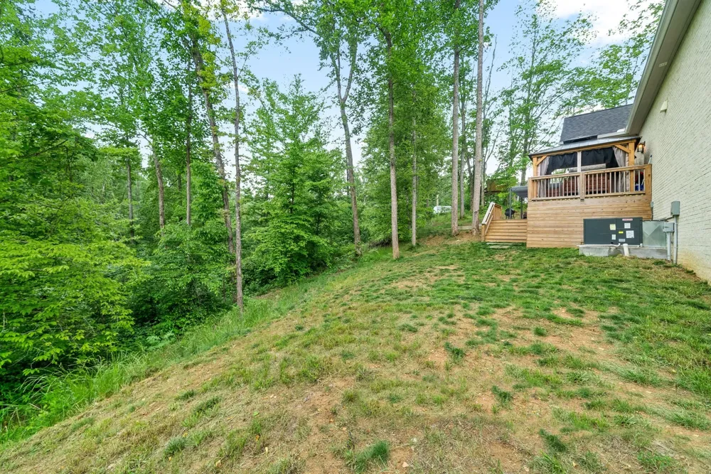514 Doy Rd E White Bluff, TN 37187