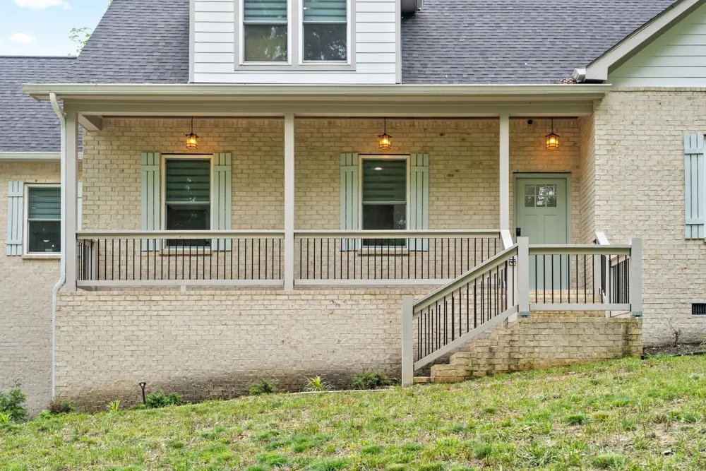 514 Doy Rd E White Bluff, TN 37187