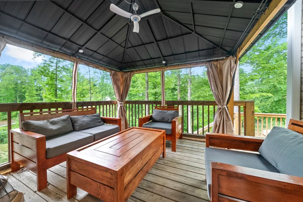 514 Doy Rd E White Bluff, TN 37187